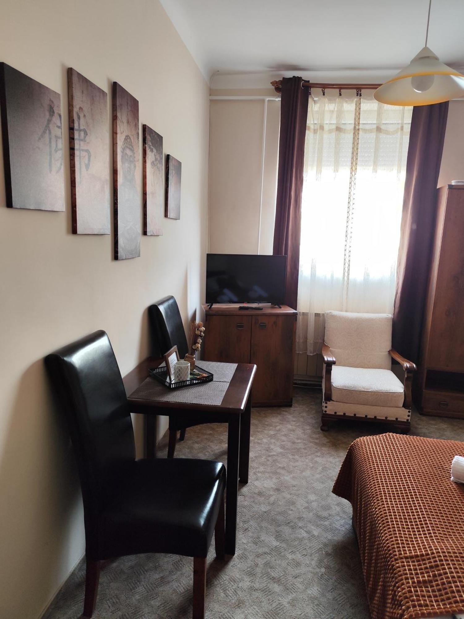 Bazilika Vendeghaz Hotel เอ็กเกอร์ ภายนอก รูปภาพ