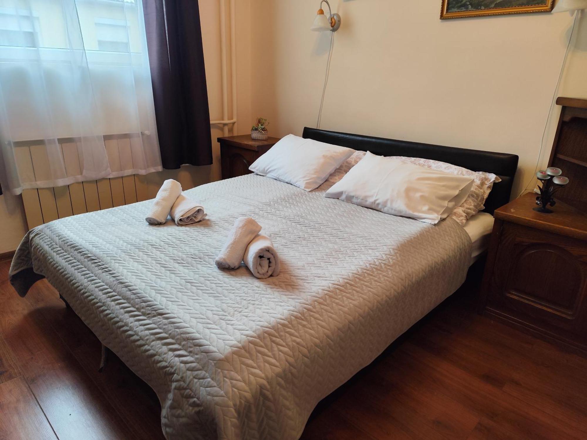 Bazilika Vendeghaz Hotel เอ็กเกอร์ ภายนอก รูปภาพ
